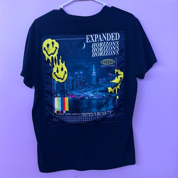 Expanded Horizons Tee - Picture 2 of 3